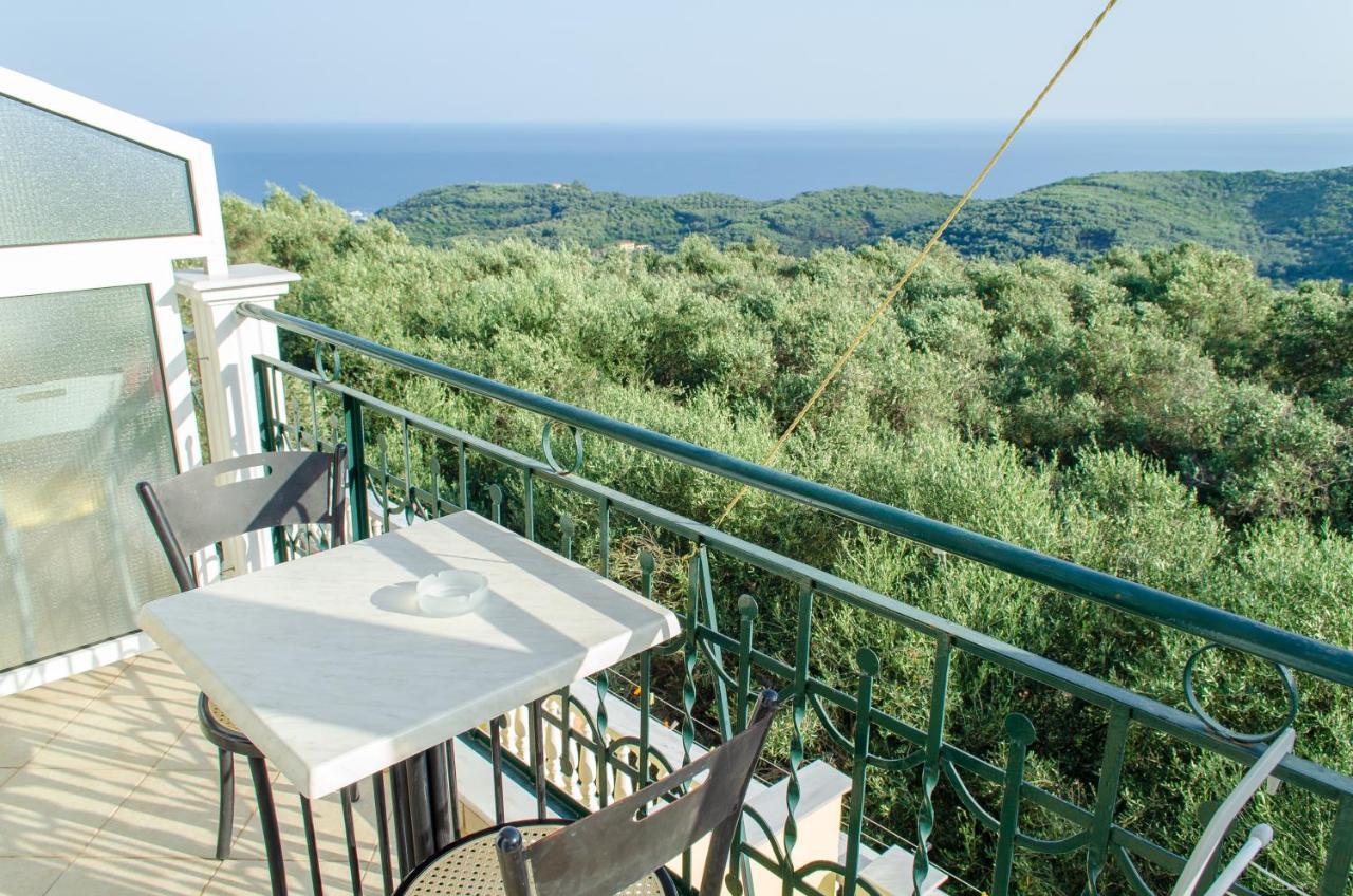 Nikolaou Thomas House Apartment Parga Exterior photo